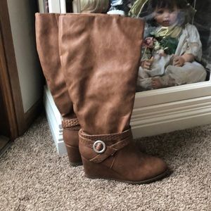 ❤️NEW❤️. Journee Collection Boots.